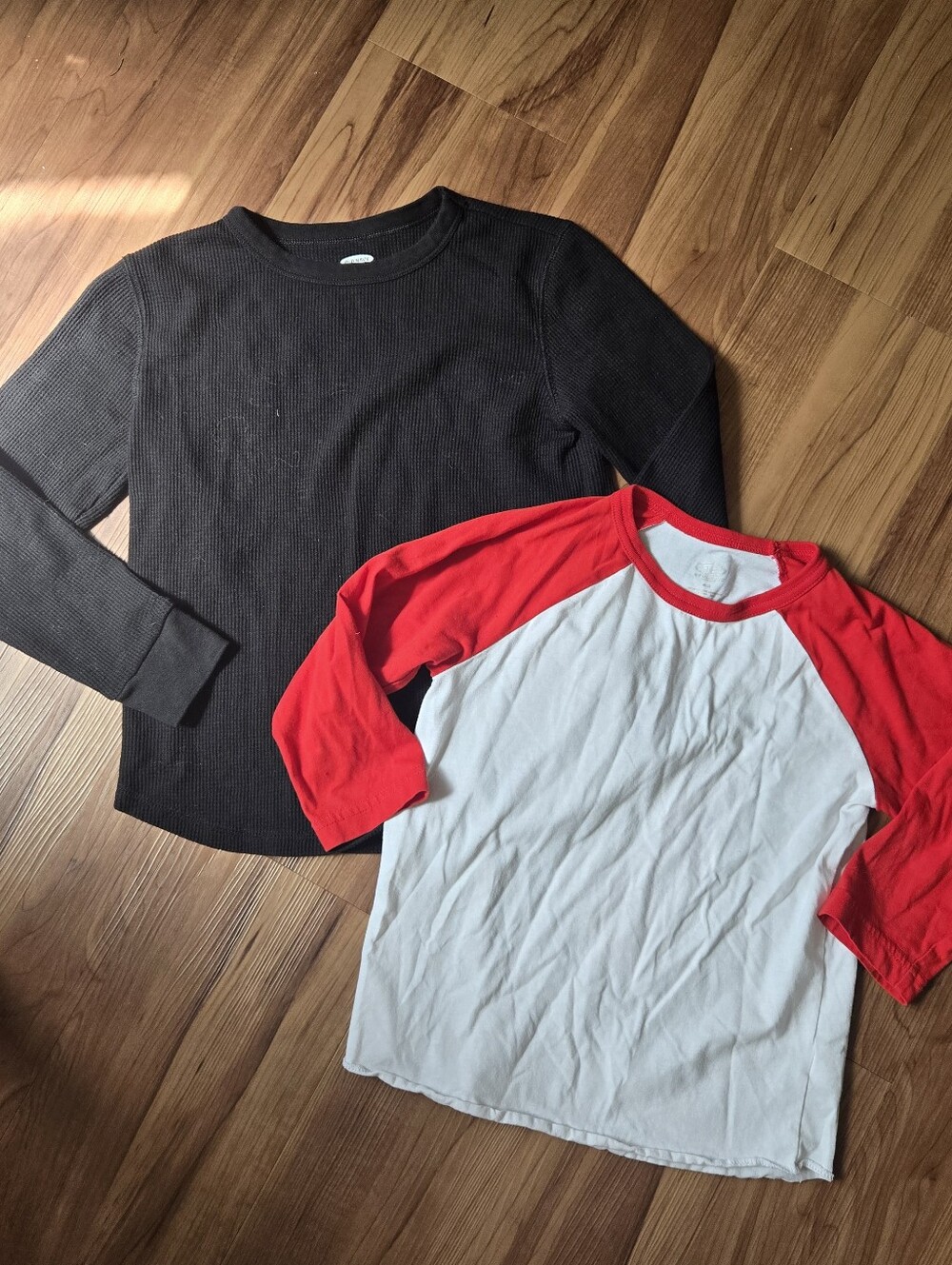Kids sz 8 Red White Raglan Baseball Tee & Black Waffle Knit Long Sleeve Set GUC